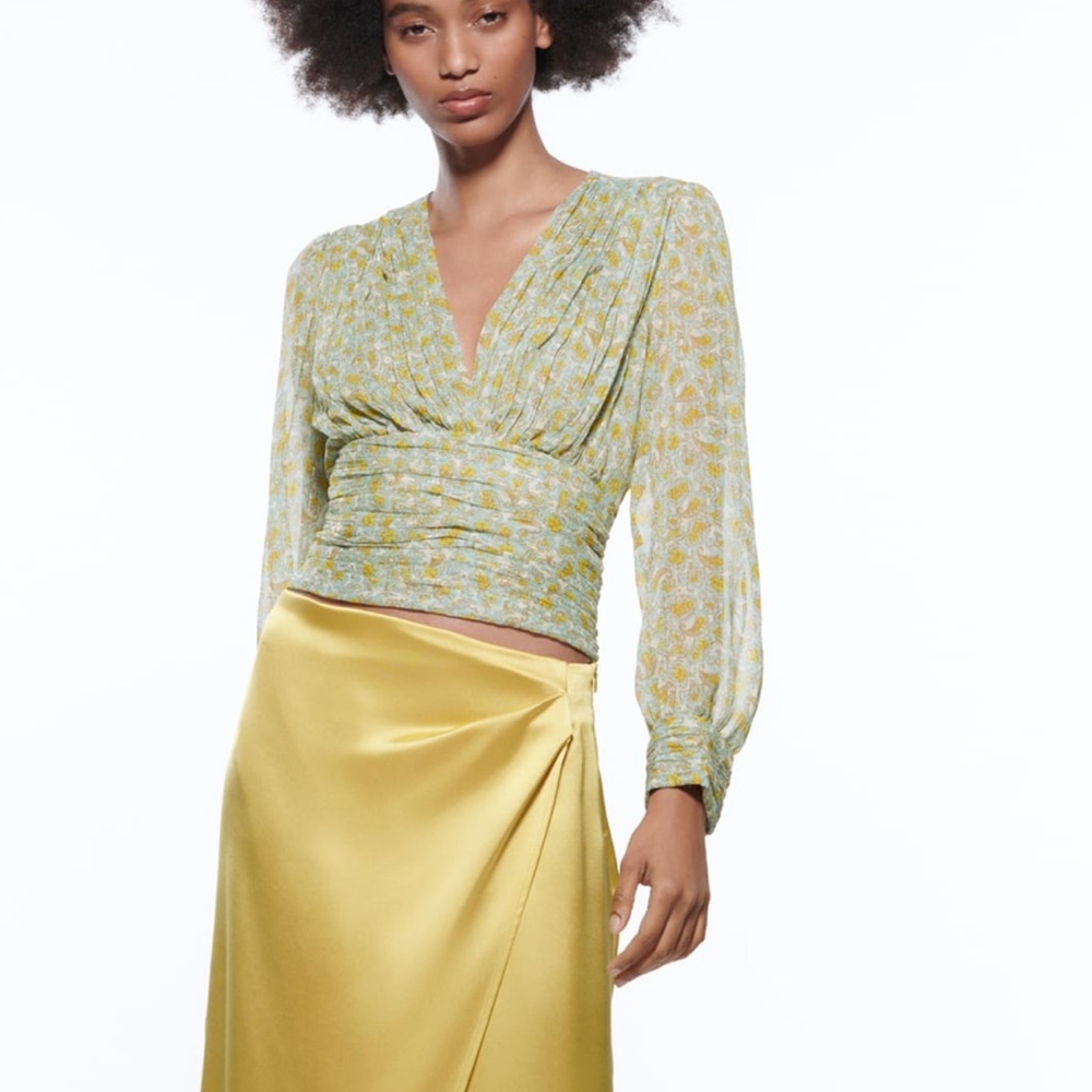NWT Zara Printed Shirt with Metallic Thread - Picture 2 of 5